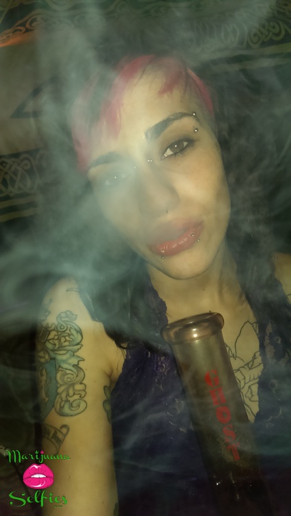 Amy Kelly Selfie No. 1224 - Marijuana Selfies