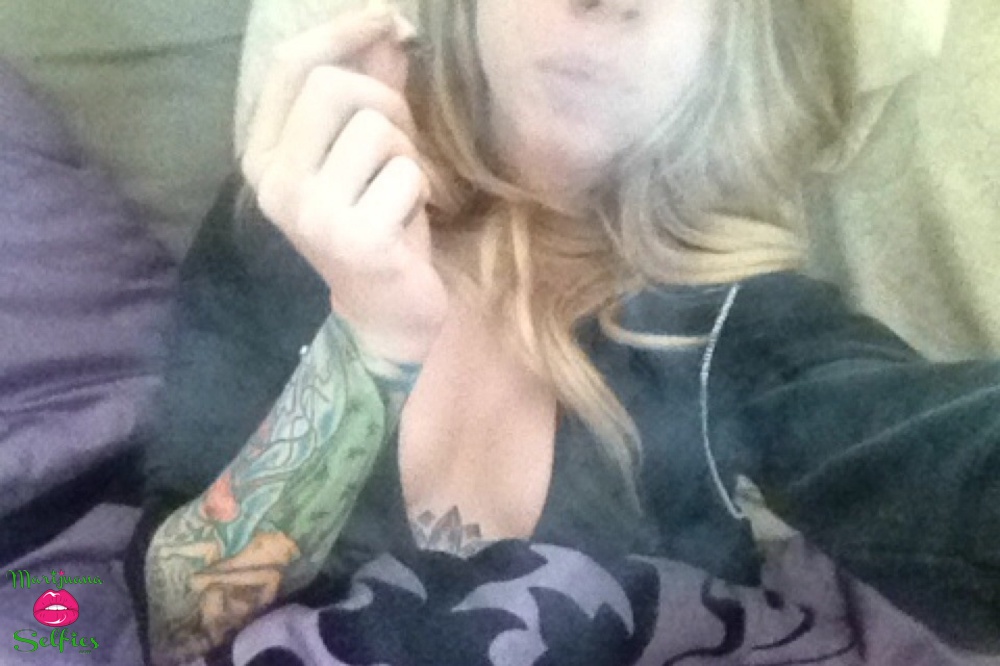 Chelsea Schroeder Selfie No. 518 - VOTE for this Marijuana Selfie!