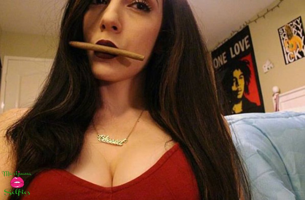 Janet Dahl Selfie No. 5182 - Marijuana Selfies