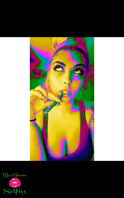Breanna Grasse Selfie No. 6011 - Marijuana Selfies