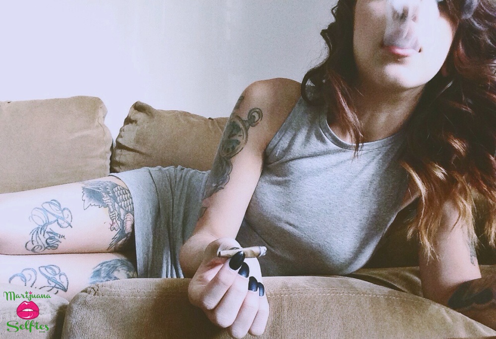 Nikki Hardin Selfie No. 611 - VOTE for this Marijuana Selfie!