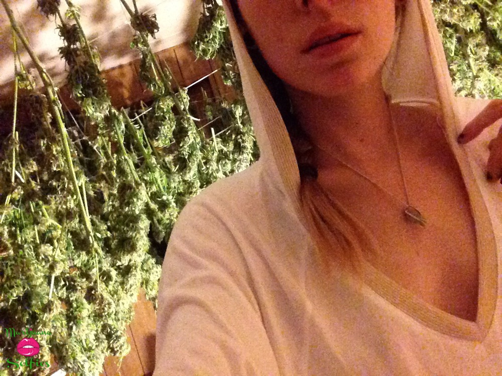 morgan leddy Selfie No. 667 - Marijuana Selfies