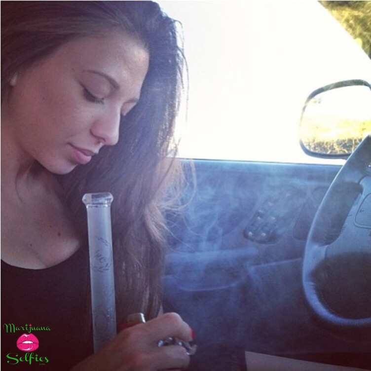 lynda james Selfie No. 8589 - Marijuana Selfies