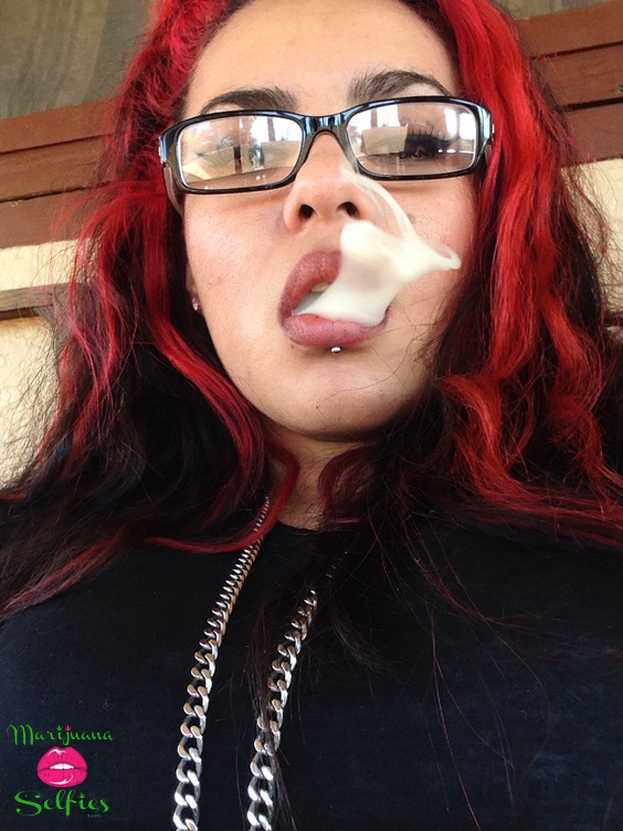 Hazy Ws Wilmera Selfie No. 877 - Marijuana Selfies