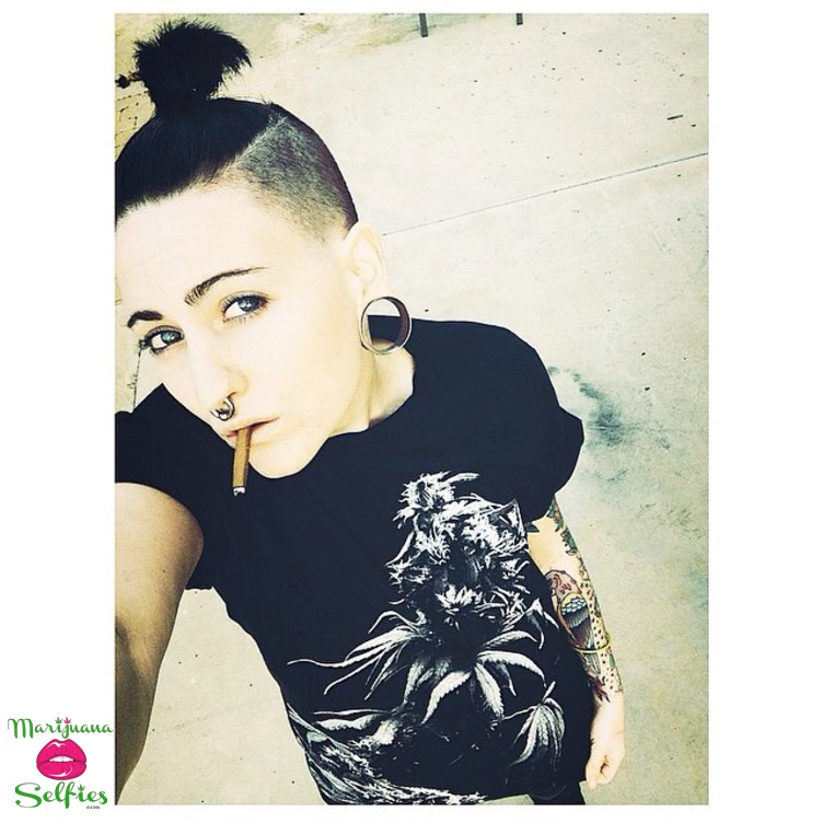 Caitlin Beebower Selfie No. 980 - Marijuana Selfies